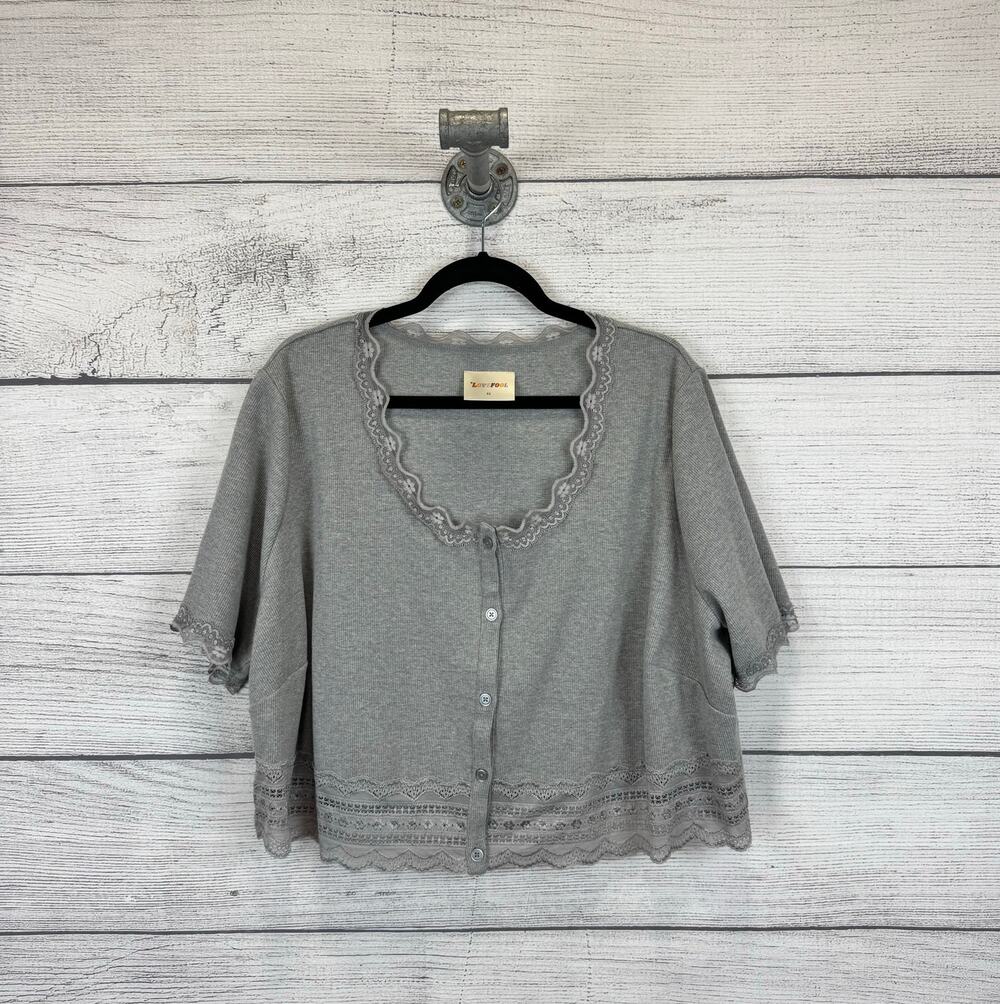 Lovefool Plus Size Ribbed Lace Trim Button Front Crop Short Sleeve Top Size 4X